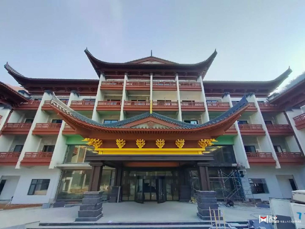 漢中漢折里溫泉酒店純銅兩翼旋轉(zhuǎn)門(mén)